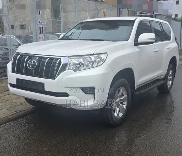 Toyota Land Cruiser 2019 White