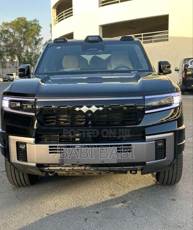 New BYD Leopard 8 2.0 Hybrid AWD 2025 Black