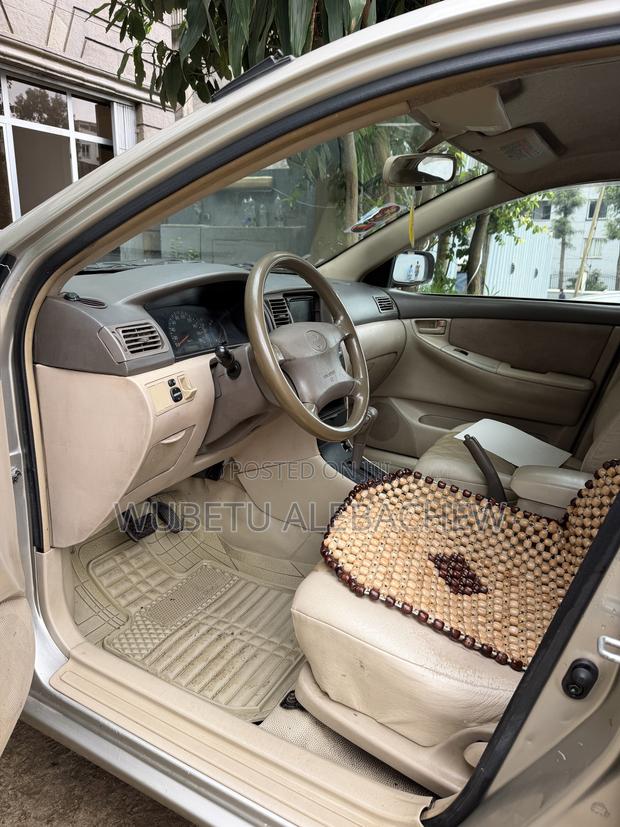 Toyota Corolla 2003 Gold