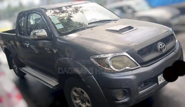 Toyota Hilux 2.5 D-4D Extra Cab 2008 Gray