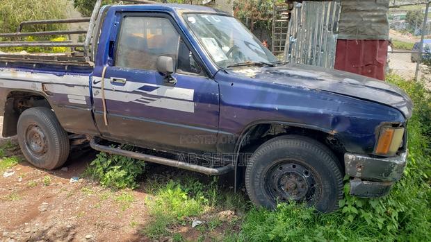 Toyota Hilux 2200 4x4 1986