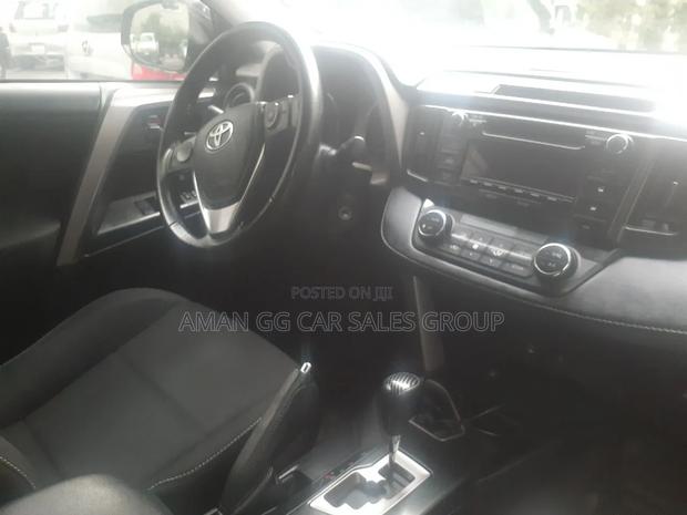 Toyota RAV4 2017 Gray