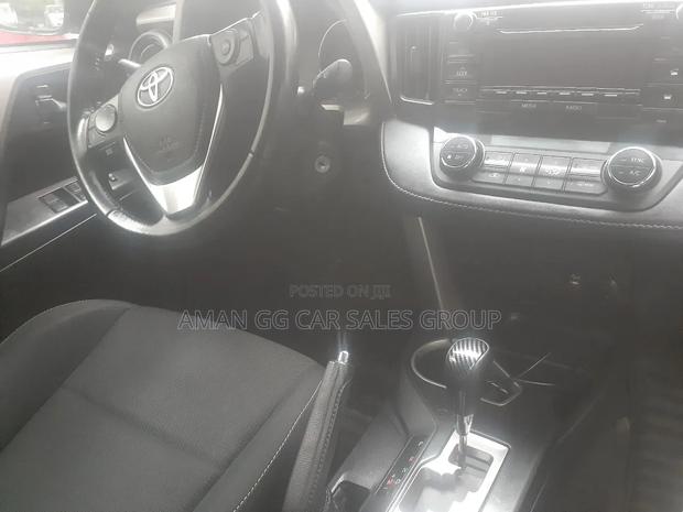 Toyota RAV4 2017 Gray
