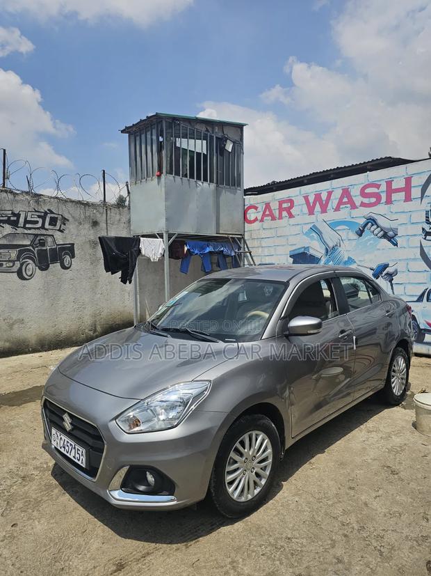 Suzuki Dzire 2022 Silver