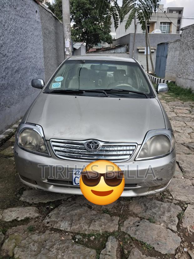 Toyota Corolla 2003 Gold