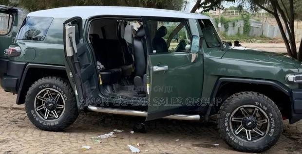 Toyota FJ Cruiser 2009 Green