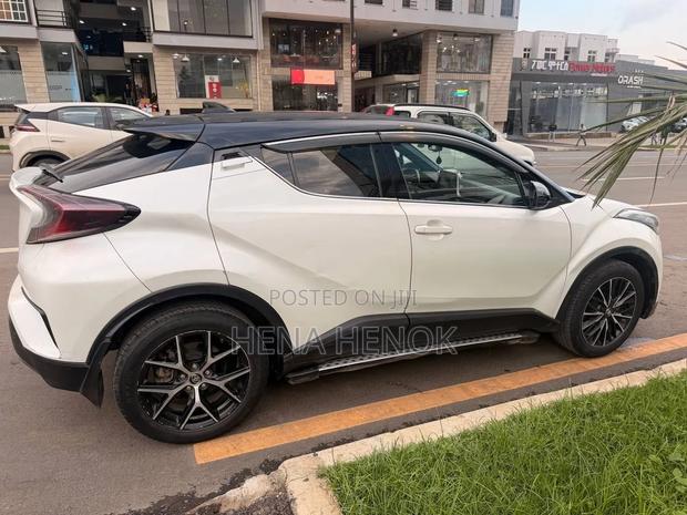 Toyota C-HR 2019 White