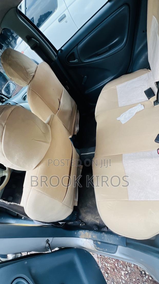 Toyota Vitz 1999 Gray