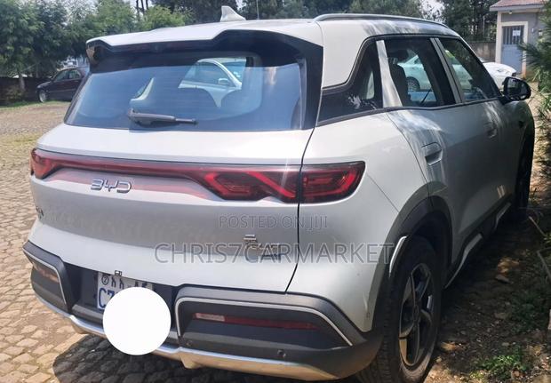 BYD Yuan Up 2025 Ivory