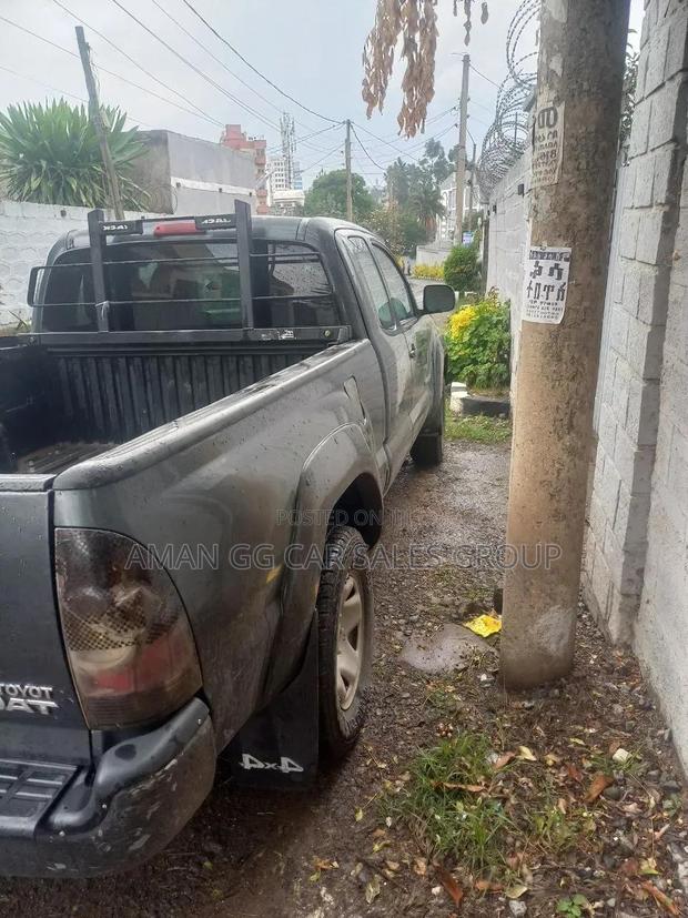 Toyota Tacoma 2008 Gray
