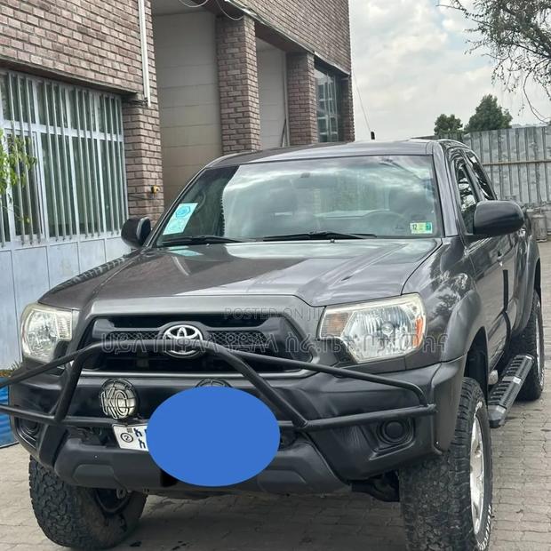 Toyota Tacoma 2014 Gray