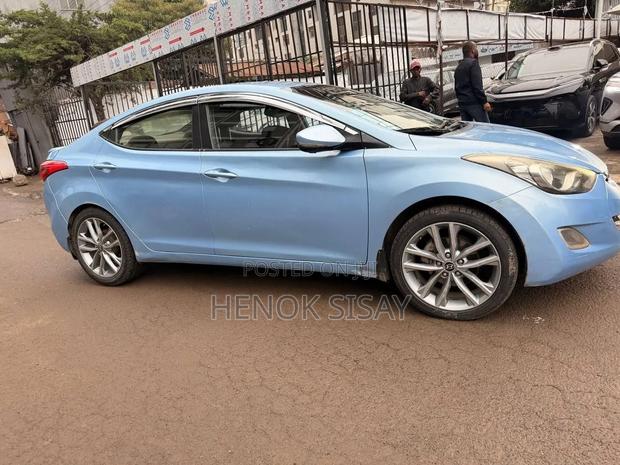 Hyundai Elantra 2013 Blue