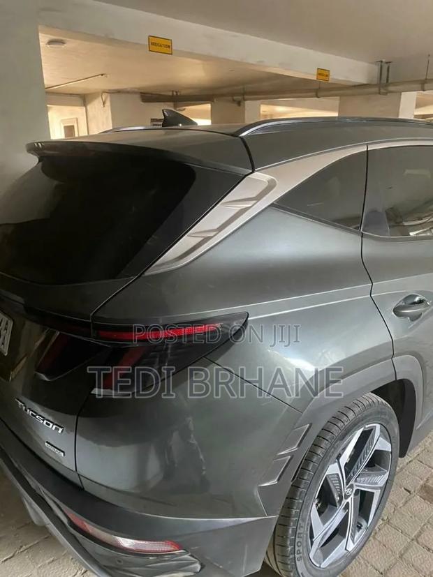 Hyundai Tucson 2022 Green