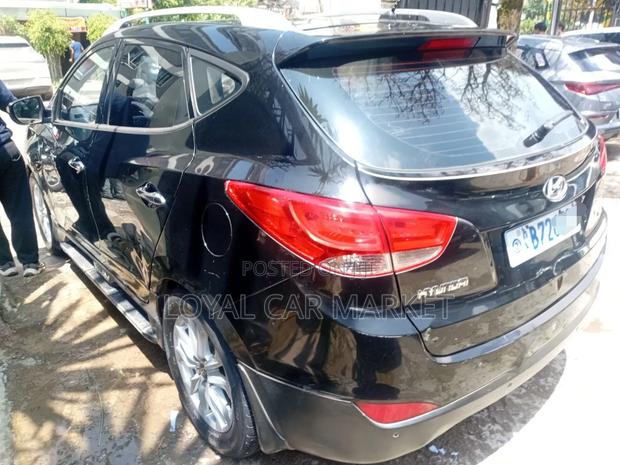 Hyundai Tucson 2012 Black