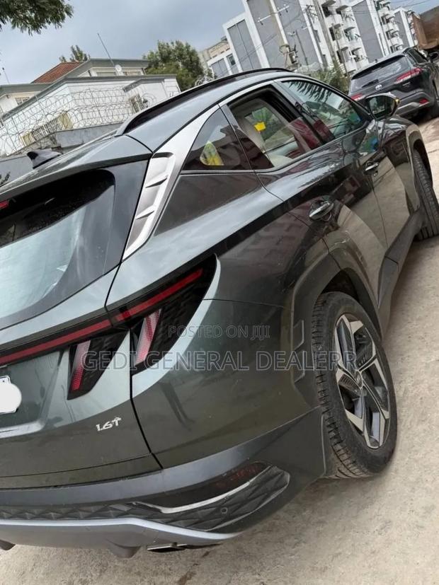 Hyundai Tucson XRT 2022 Gray