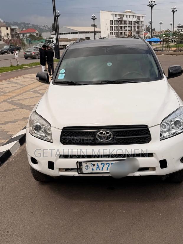 Toyota RAV4 2007 White