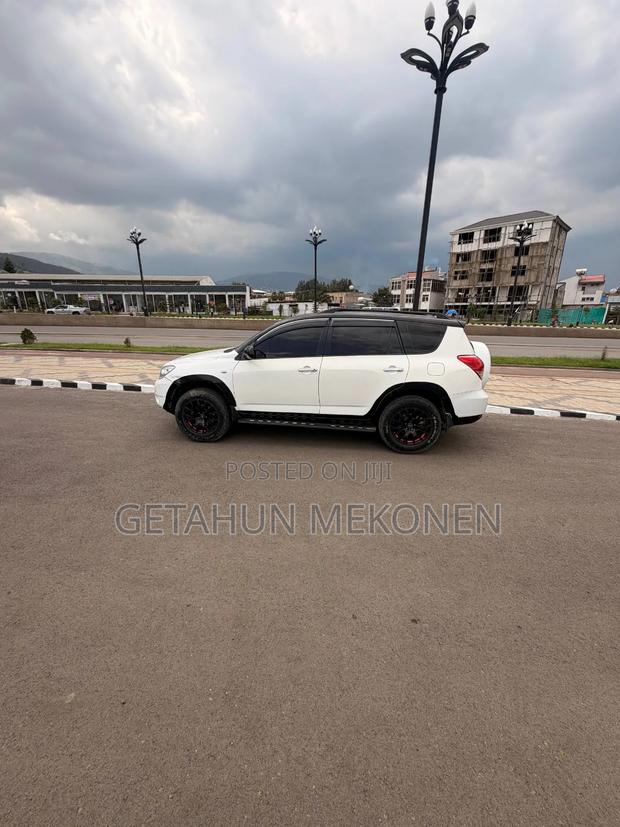 Toyota RAV4 2007 White