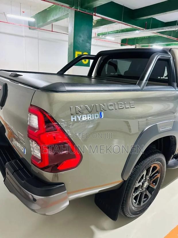 New Toyota Hilux 2025