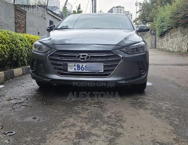 Hyundai Avante 2017 Gray