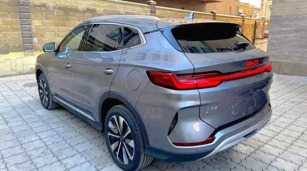 New BYD Song Plus 2025 Gray