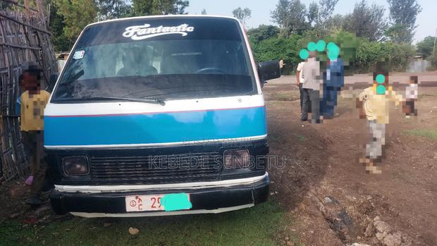Toyota Toyoace 1989 Blue