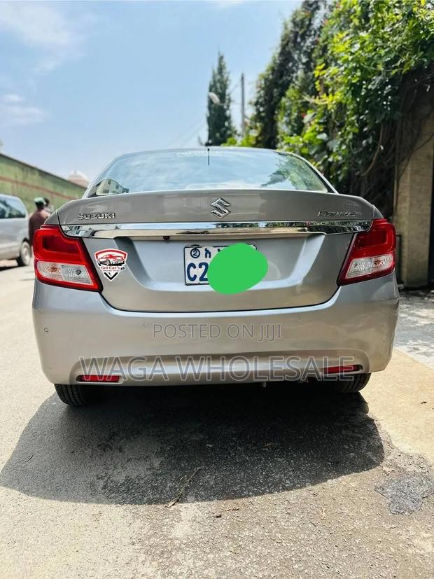 Suzuki Dzire 2022 Silver