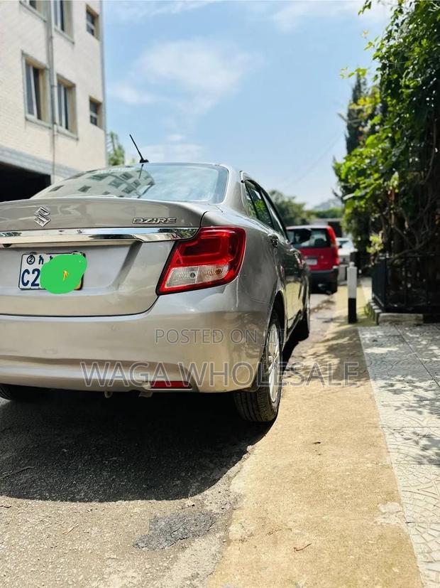 Suzuki Dzire 2022 Silver