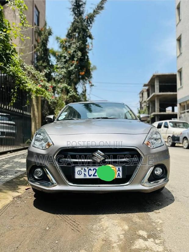Suzuki Dzire 2022 Silver