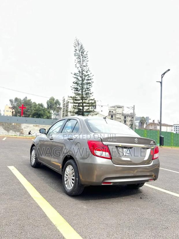 Suzuki Dzire 2021 Silver