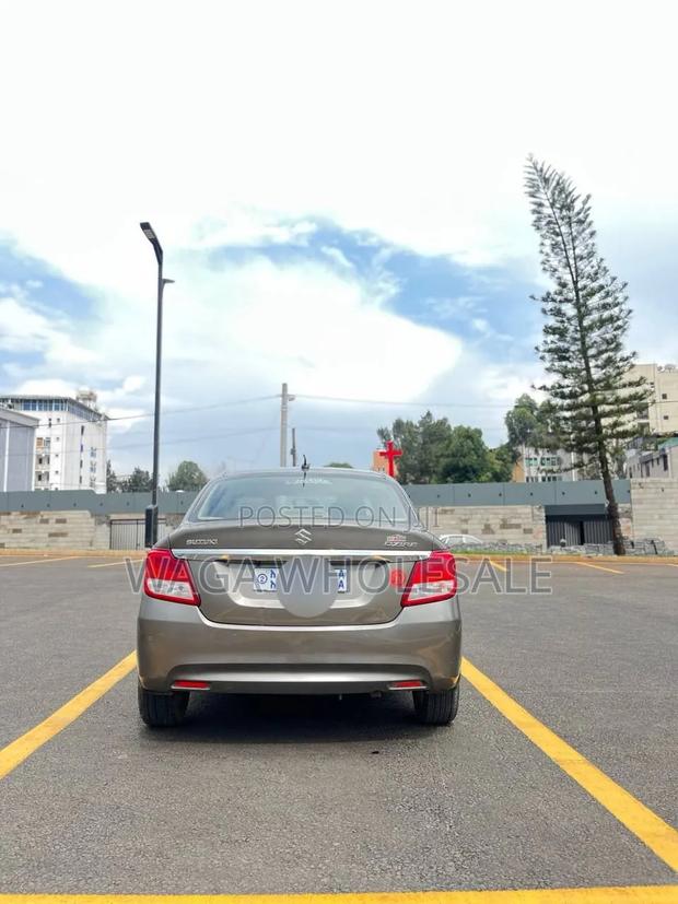 Suzuki Dzire 2021 Silver