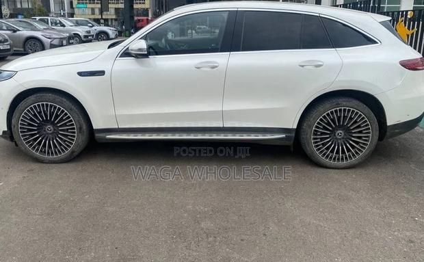 Mercedes-Benz EQC EQC400 4MATIC 2023 White