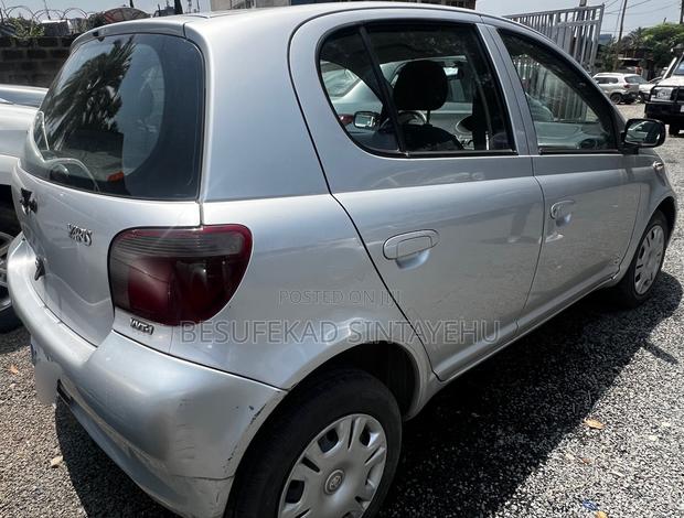 Toyota Yaris 2001 Silver