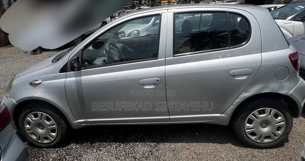 Toyota Yaris 2001 Silver