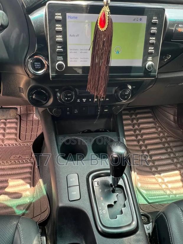 Toyota Hilux 2022