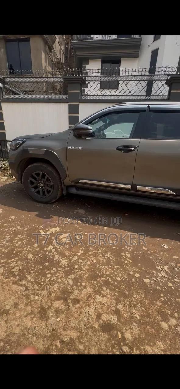Toyota Hilux 2022