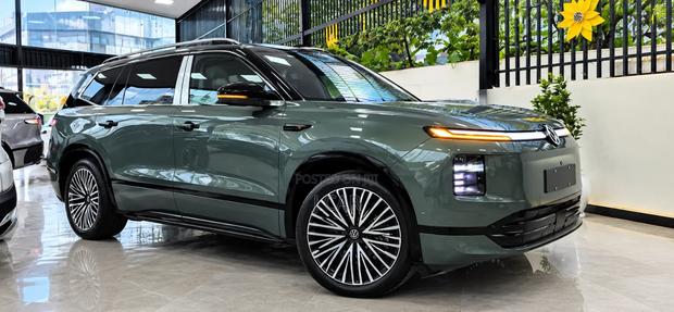 New Volkswagen ID. Buzz 2026 Green