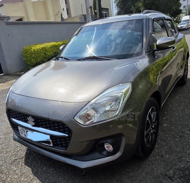 Suzuki Swift 2021 Gray