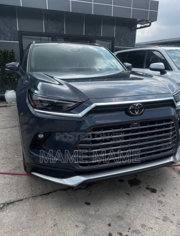New Toyota Grand Highlander Hybrid 2025 Black