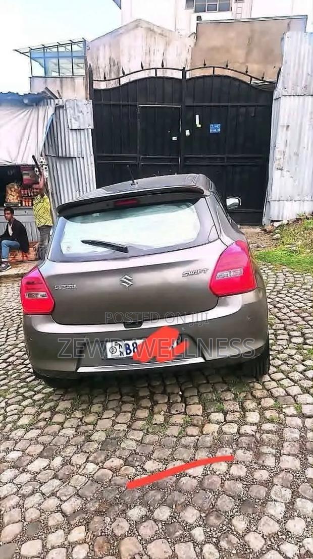 Suzuki Swift 2021 Gray
