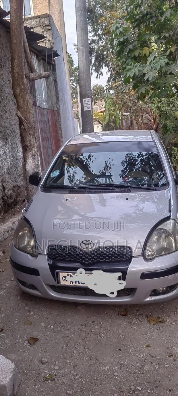 Toyota Yaris 1.0 C 2005 Silver