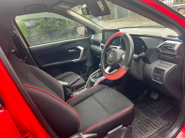 Toyota Raize 2022 Red