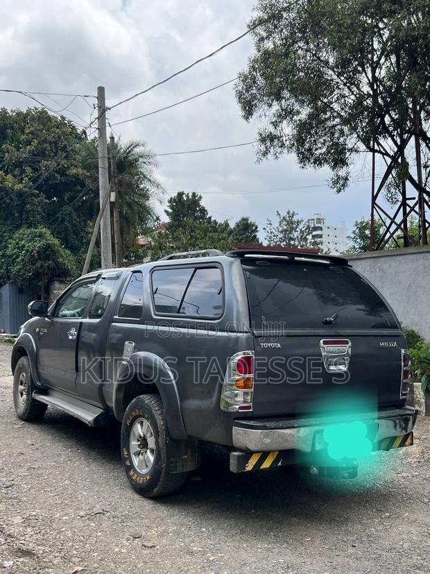 Toyota Hilux 2008 Black