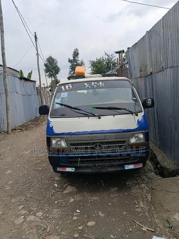 Toyota Hilux Surf 1993
