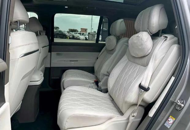 New Volkswagen ID.6 2025 Gray