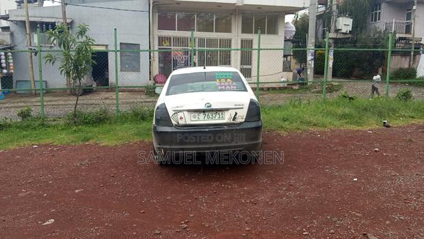 Lifan 520 2012 White