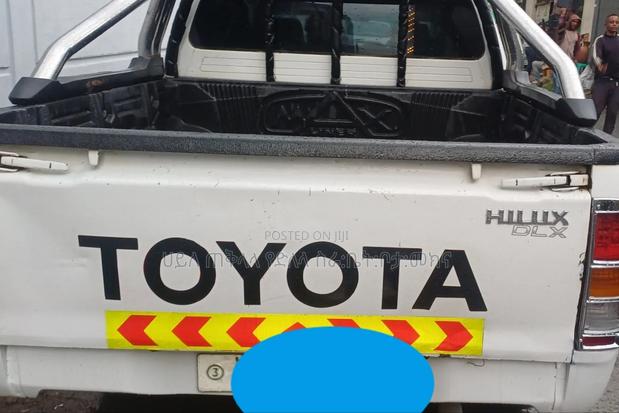 Toyota Hilux 2007 Off white