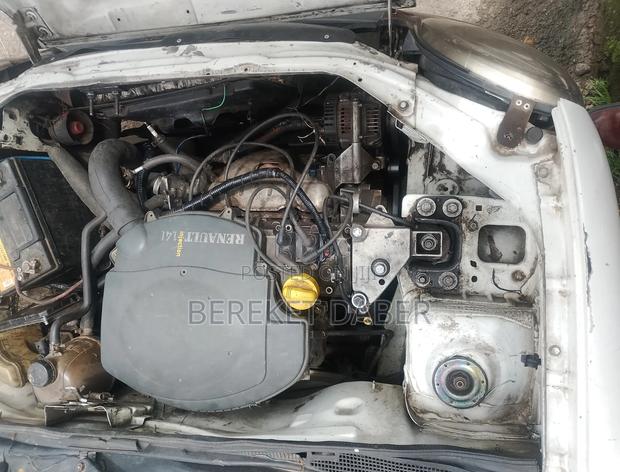 Renault Kangoo 2001 White
