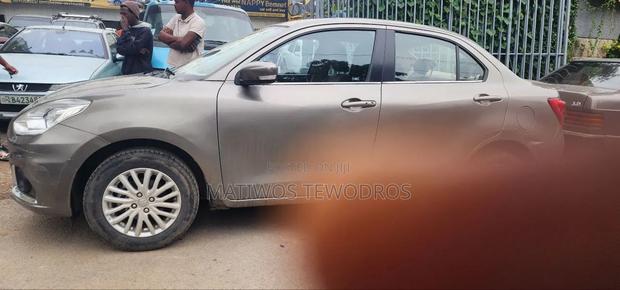 Suzuki Dzire 2022 Silver