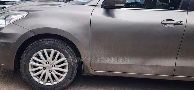 Suzuki Dzire 2022 Silver