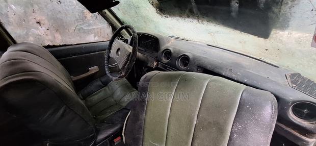 Mercedes-Benz W123 1979 Green